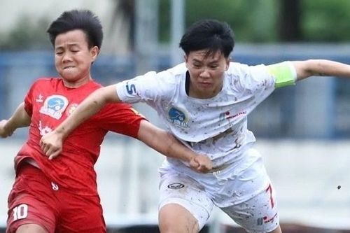 Nữ cầu thủ người dân tộc Cơ Ho giúp TPHCM I thắng phút chót