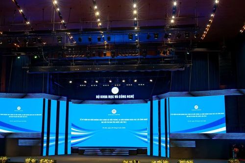 Lễ kỷ niệm 80 năm ngành Bưu chính Viễn thông, 66 năm ngành Khoa học và Công nghệ