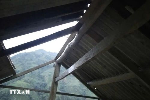 Bão số 10: Lào Cai có 4 người bị thương, mất tích và hơn 300 ngôi nhà tốc mái