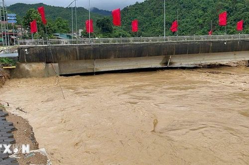 Thanh Hóa: Cầu cứng xã Quan Sơn bị sạt nghiêm trọng, nguy cơ bị sập bất cứ lúc nào