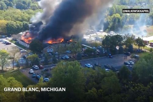 Video vụ xả súng ở Michigan khiến 10 người thương vong