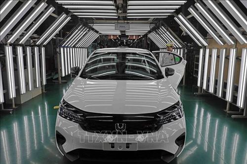 'Liều thuốc' kích cầu thị trường ô tô xe máy
