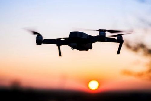 Lo UAV quấy nhiễu sự kiện quan trọng, nước thành viên EU-NATO hành động khẩn