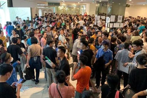 Thực, hư cảnh giành giựt phiếu mua căn hộ tại TPHCM