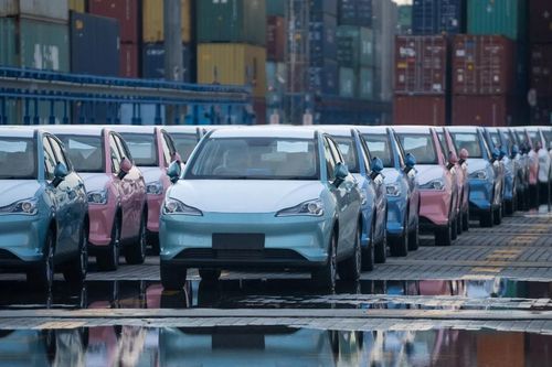 Cuộc chiến giảm giá khốc liệt có thể 'xóa sổ' nhiều hãng xe điện Trung Quốc