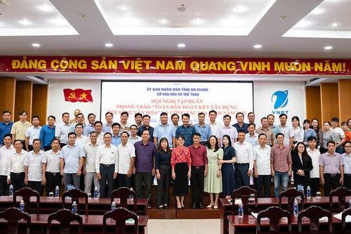 Tập huấn nghiệp vụ xây dựng đời sống văn hóa và gia đình