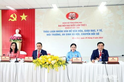 Quan tâm đầu tư hơn nữa cho lĩnh vực văn hóa, xã hội, môi trường