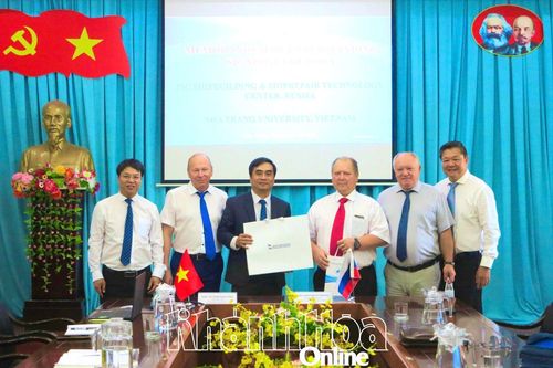 Trường Đại học Nha Trang ký kết hợp tác với Trung tâm Công nghệ đóng tàu và sửa chữa tàu biển (Liên bang Nga)
