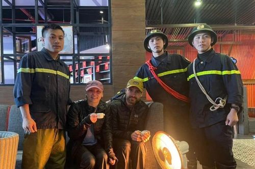 Xuyên đêm tìm kiếm 2 du khách nước ngoài bị lạc tại Vườn Quốc gia Hoàng Liên