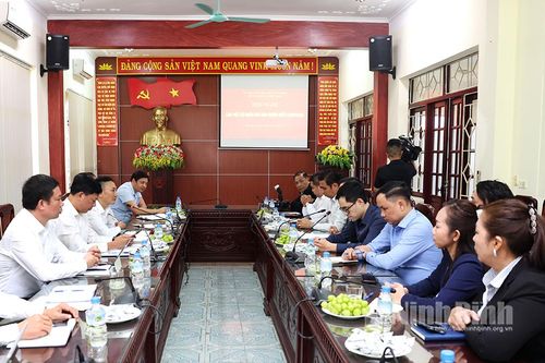 Đoàn nhà báo Vương quốc Campuchia thăm và làm việc về chuyển đổi số báo chí tại Ninh Bình