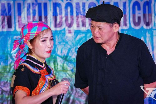 Đưa thông tin về bản xa