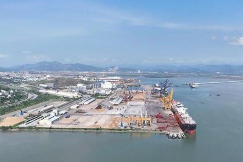 Quảng Ninh: Bứt phá trở thành trung tâm cảng biển và logistics quốc tế