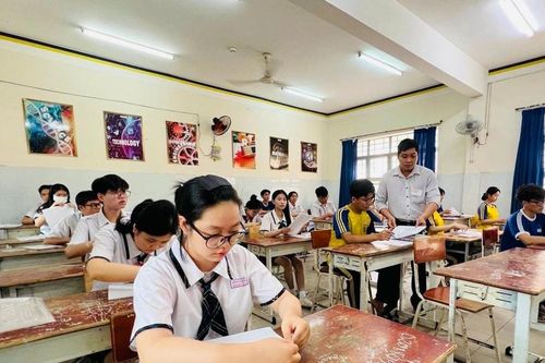 TP. Hồ Chí Minh: Ưu tiên sửa chữa trường, lớp xuống cấp