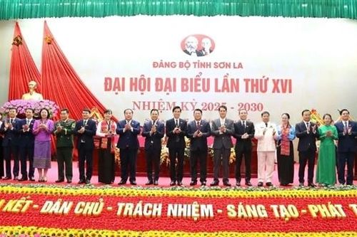 Phấn đấu xây dựng tỉnh Sơn La ngày càng giàu đẹp, phát triển