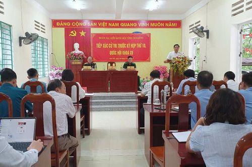 Đoàn đại biểu Quốc hội tỉnh tiếp xúc cử tri tại xã Cần Yên