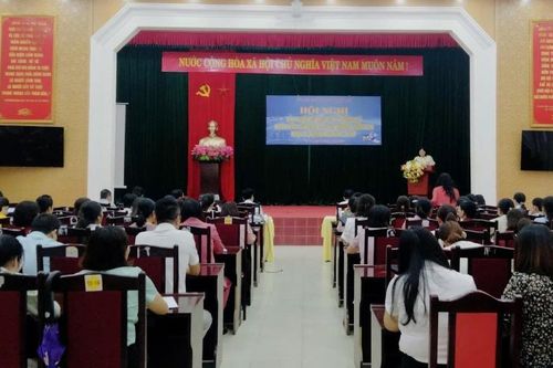 Bồi dưỡng kỹ năng số cho hơn 80 cán bộ, công chức, viên chức xã Hòa An