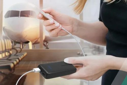 Những lưu ý để sạc pin điện thoại trên máy bay an toàn