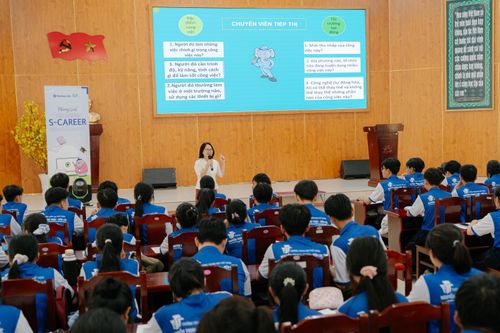 Shinhan Life Việt Nam hoàn thành chương trình hướng nghiệp S-Career