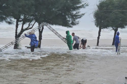 Tìm thấy thi thể thanh niên đi câu cá lúc trời mưa bão