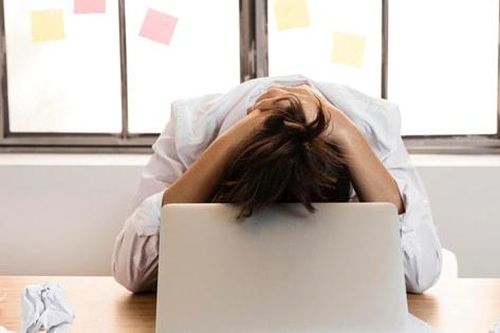 Hội chứng fomo nghề nghiệp: Lợi bất cập hại