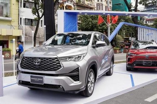 Xe hybrid dần trở thành động lực tăng trưởng mới