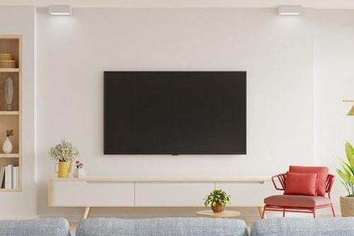 Những lợi ích treo tivi trên tường không phải ai cũng biết