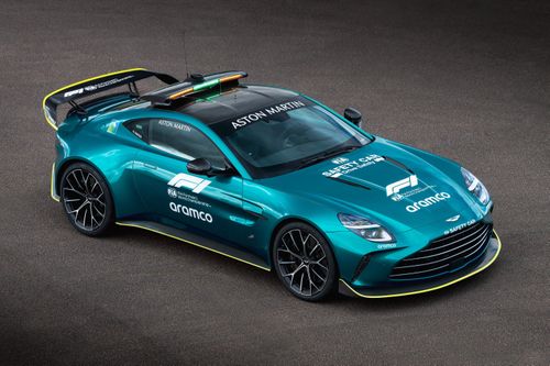 Siêu xe Aston Martin Vantage S làm xe an toàn cho giải đua F1 2025