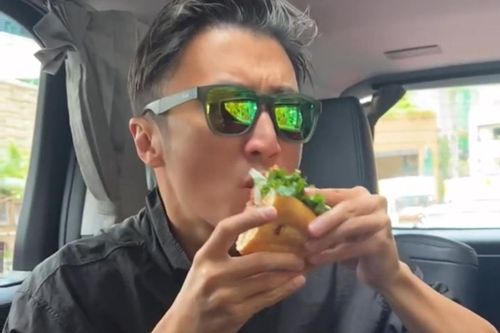 Nam diễn viên đình đám Hong Kong thích mê bánh mì Việt Nam
