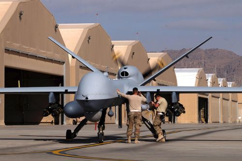 Mỹ lập phi đội drone chiến đấu cách Trung Quốc 400 km