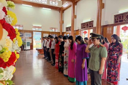 Nghệ An tưởng niệm 115 năm ngày sinh nữ chiến sĩ cách mạng Nguyễn Thị Minh Khai