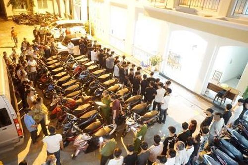 Khởi tố 35 đối tượng tụ tập gây rối trật tự trên đường 2 tháng 9