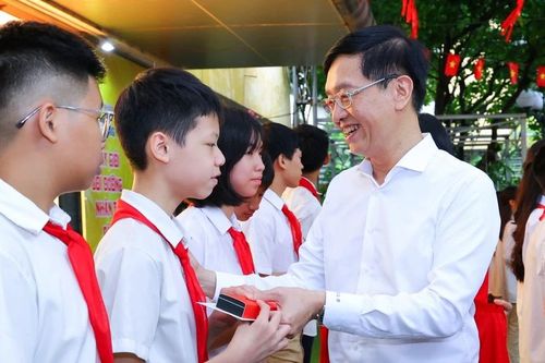 Khánh thành 2 phòng thực hành STEM tại THCS Tây Mỗ và Tây Mỗ 3