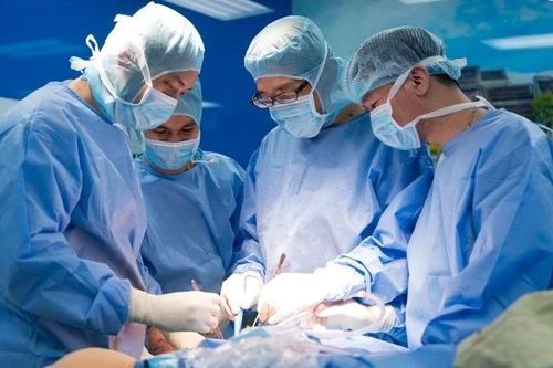 Chữa thành công biến chứng khớp gối nhân tạo hiếm gặp sau 5 năm