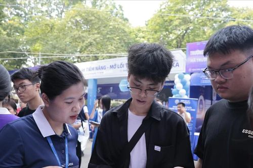 Đằng sau sự tăng trưởng 'nóng' đào tạo ngành y
