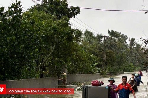 Nước sông Nhơm dâng cao, hàng nghìn người dân cuống cuồng chạy lụt