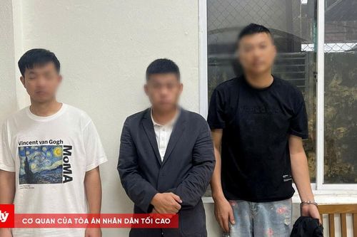 Giải cứu con bạc bị bắt giữ, ép gọi về Trung Quốc trả nợ