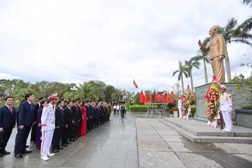 Hà Tĩnh báo công dâng Bác trước thềm Đại hội Đảng bộ tỉnh