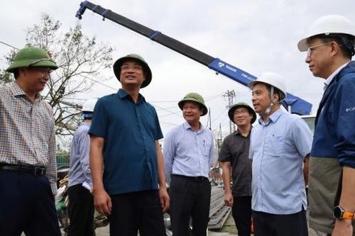 Bí thư Tỉnh ủy Quảng Trị kiểm tra tình hình khắc phục sự cố lưới điện