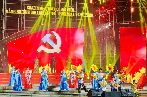 Rực rỡ chương trình nghệ thuật chào mừng Đại hội Đảng bộ tỉnh Gia Lai