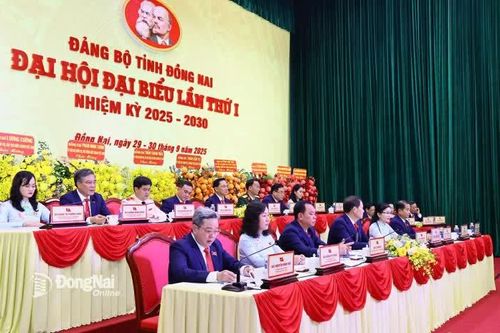 Khai mạc phiên chính thức Đại hội đại biểu Đảng bộ tỉnh Đồng Nai lần thứ I