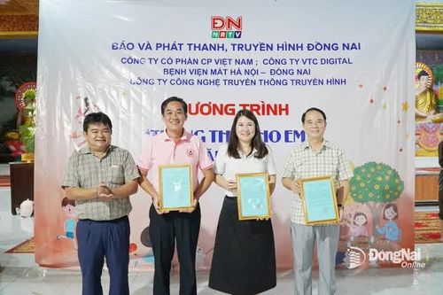 Báo và Phát thanh, Truyền hình Đồng Nai tổ chức Trung thu cho trẻ em vùng sâu, vùng xa