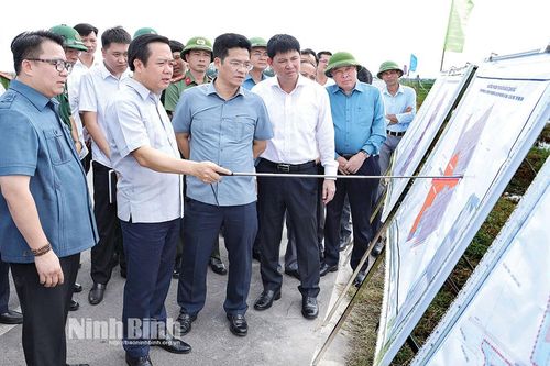 Đảng bộ UBND tỉnh: Lãnh đạo thực hiện các khâu đột phá về phát triển hạ tầng
