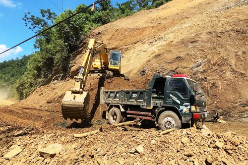 Không để sạt lở gây ách tắc giao thông