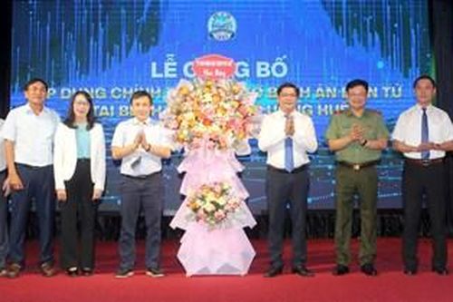Bệnh viện Trung ương Huế công bố triển khai hồ sơ bệnh án điện tử