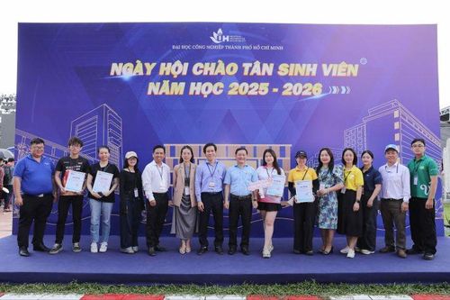 IUH: hơn 15.000 sinh viên tụ hội ngày hội Chào Tân sinh viên