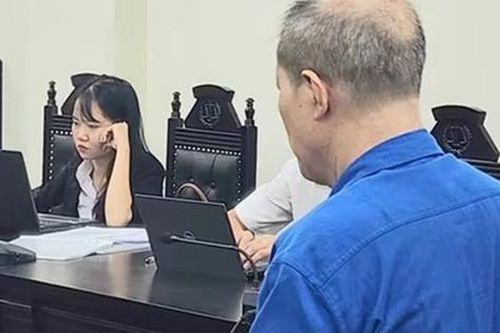 Đầu độc vợ bằng thuốc sâu để sống với nhân tình, người đàn ông 65 tuổi nhận 10 năm tù