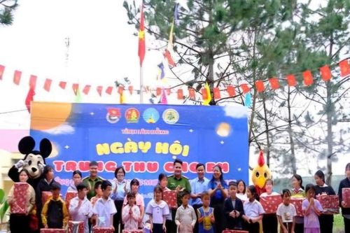 Lâm Đồng: Lan tỏa yêu thương từ chương trình 'Trung thu cho em'