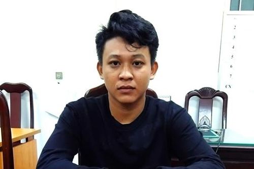 Bàn giao đối tượng quan hệ với bé gái 14 tuổi cho cơ quan CSĐT