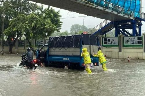 Hà Nội nỗ lực ứng phó mưa lớn