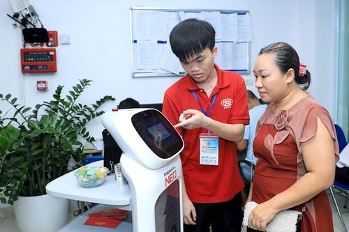Thực hiện Chương trình số 01-CTr/TU, nhiệm kỳ 2020-2025: Bước chuyển mạnh về chất và những 'dư địa' đổi mơíBài 3: Dấu ấn chính quyền số